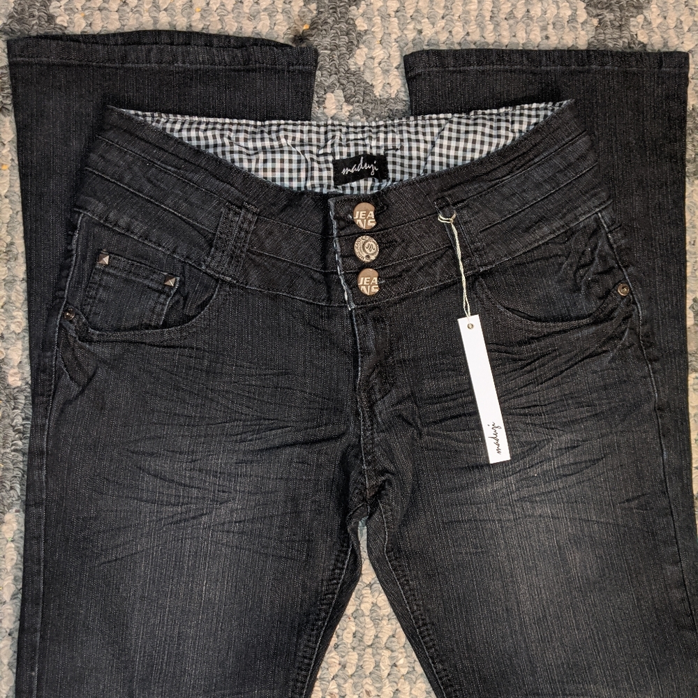 Madzui Dark Wash Bootcut Jeans